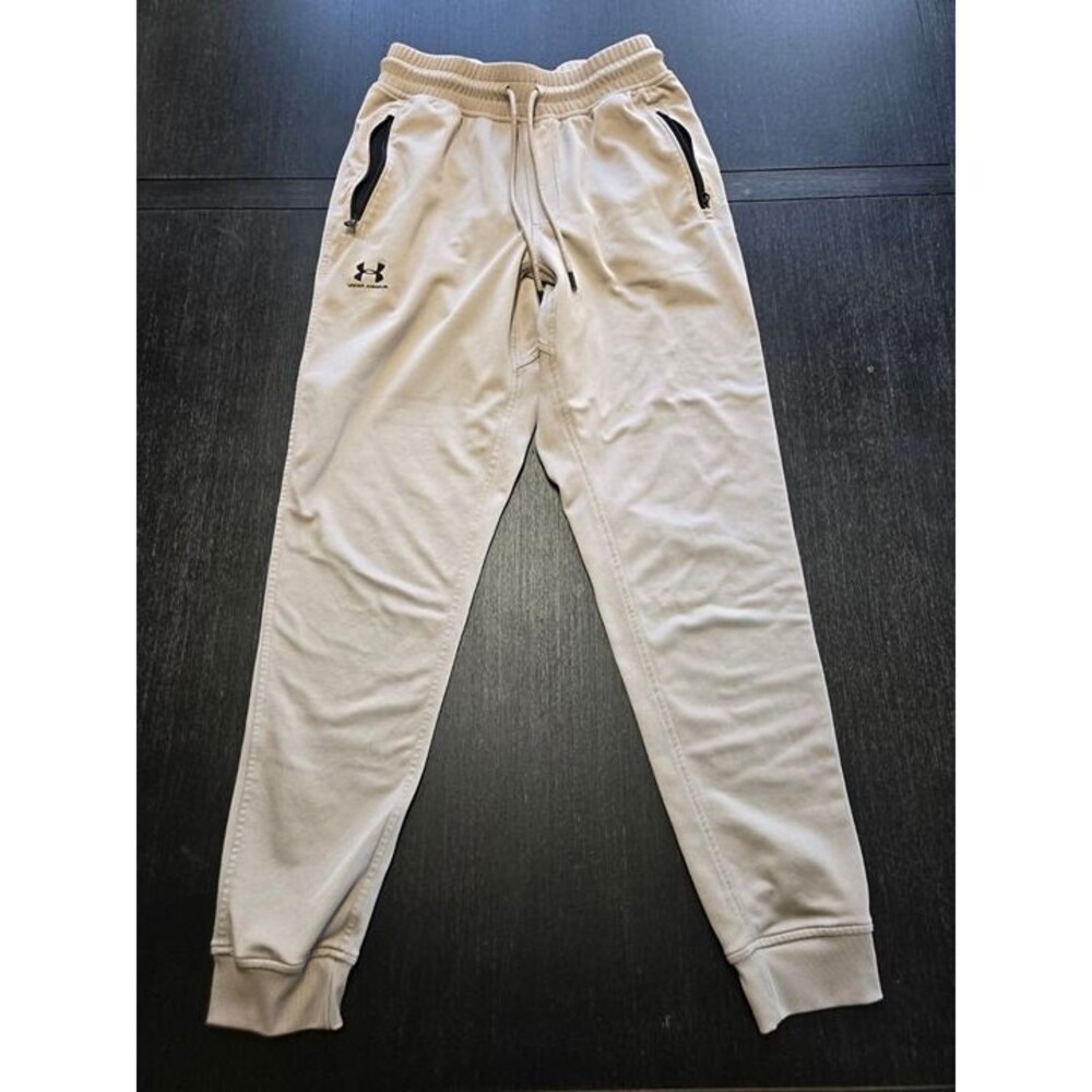 Under Armour sweatpants Size SM